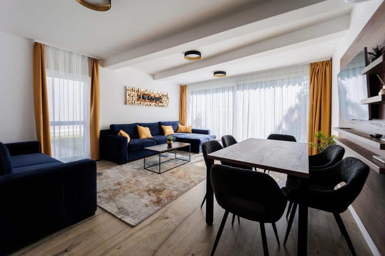 Villa Bauhaus Gold Siofok Bagian luar foto